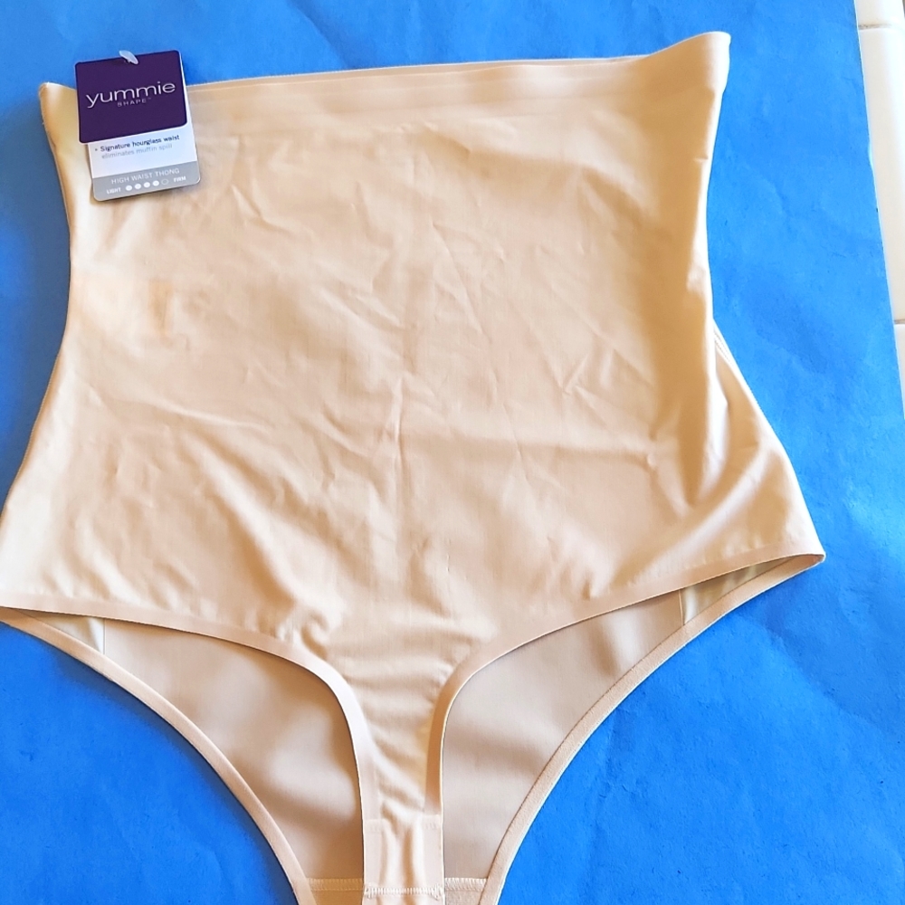 NWT YUMMIE hi waist thong L